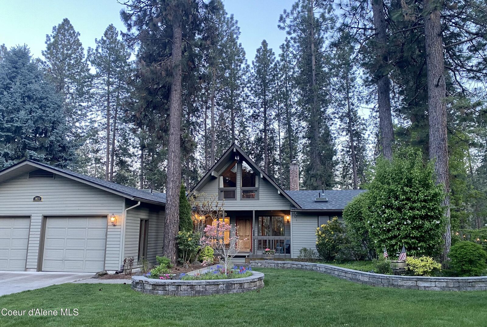 Property Photo:  3821 W Fairway Dr  ID 83815 