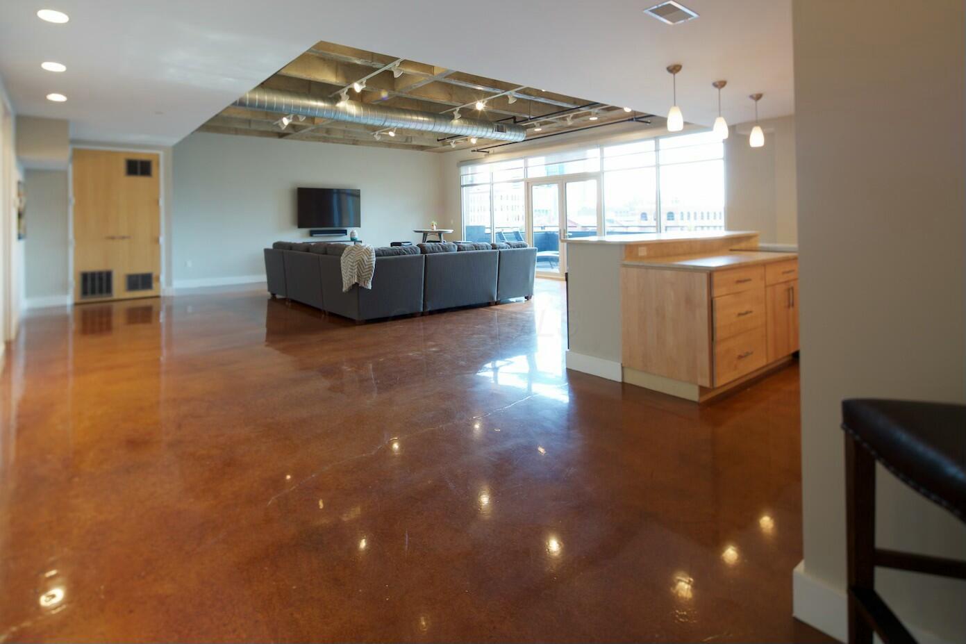 Property Photo: 199 S 5th Street OH 43215