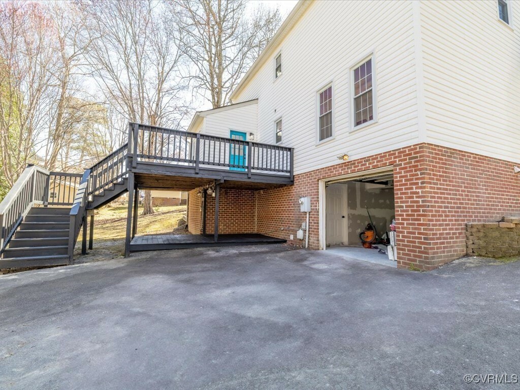 Property Photo: 7464 Dutch Lily Court VA 23111
