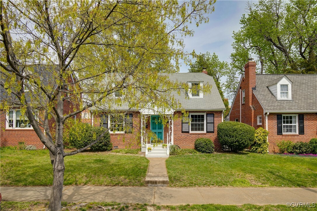 Property Photo: 4018 Augusta Avenue VA 23230