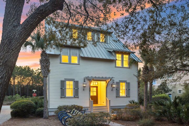 Property Photo: 93 Park Row Lane FL 32459