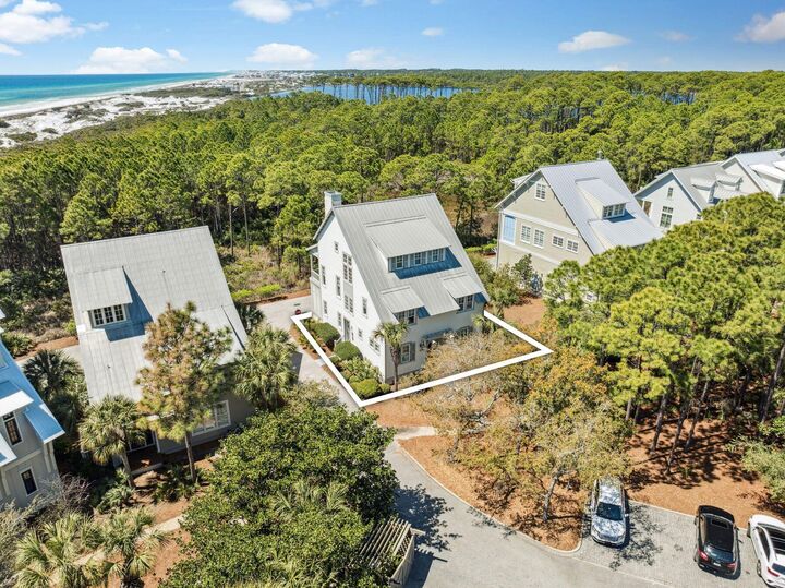 Property Photo:  93 Park Row Lane  FL 32459 