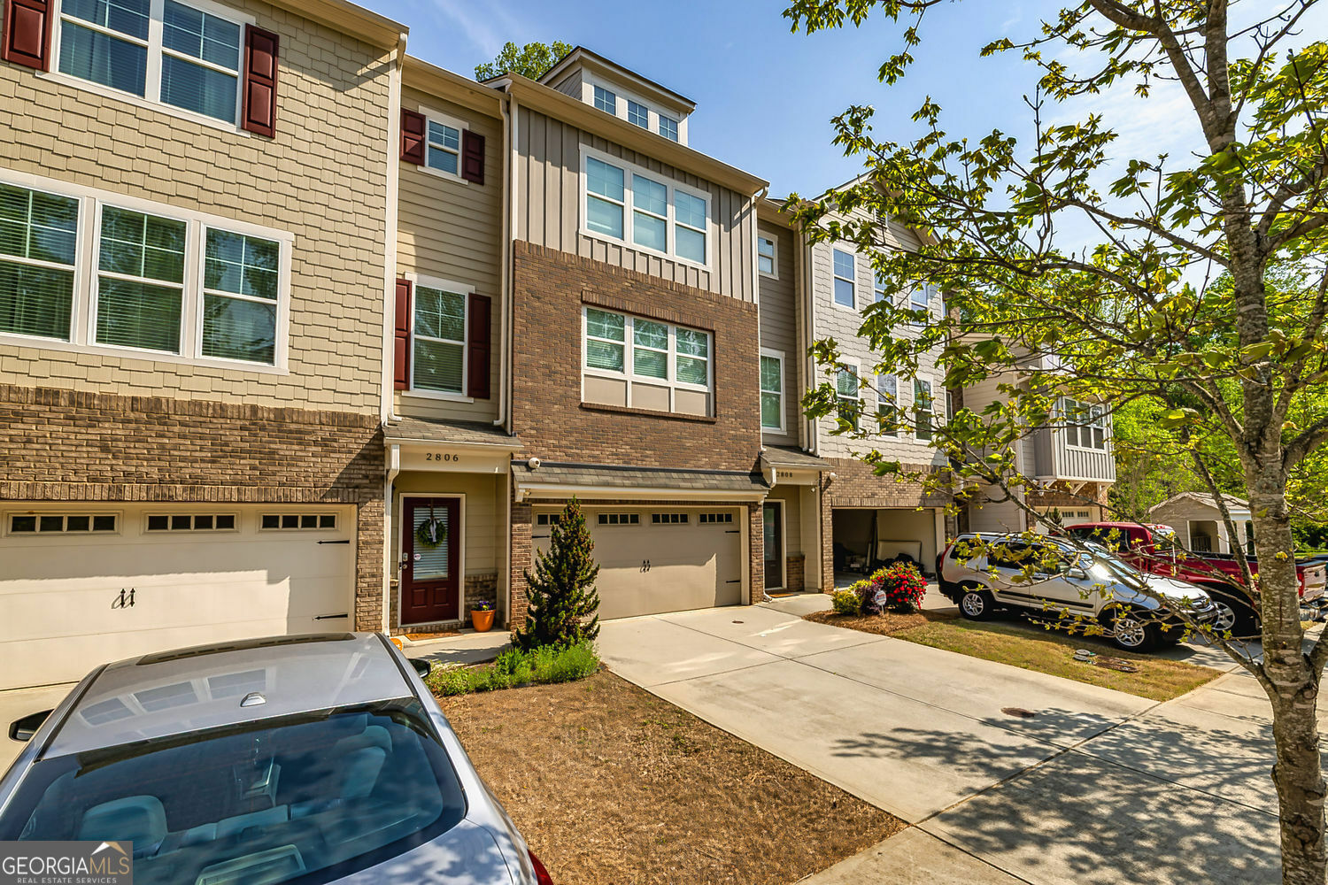 Property Photo: 2808 White Oak Lane GA 30032