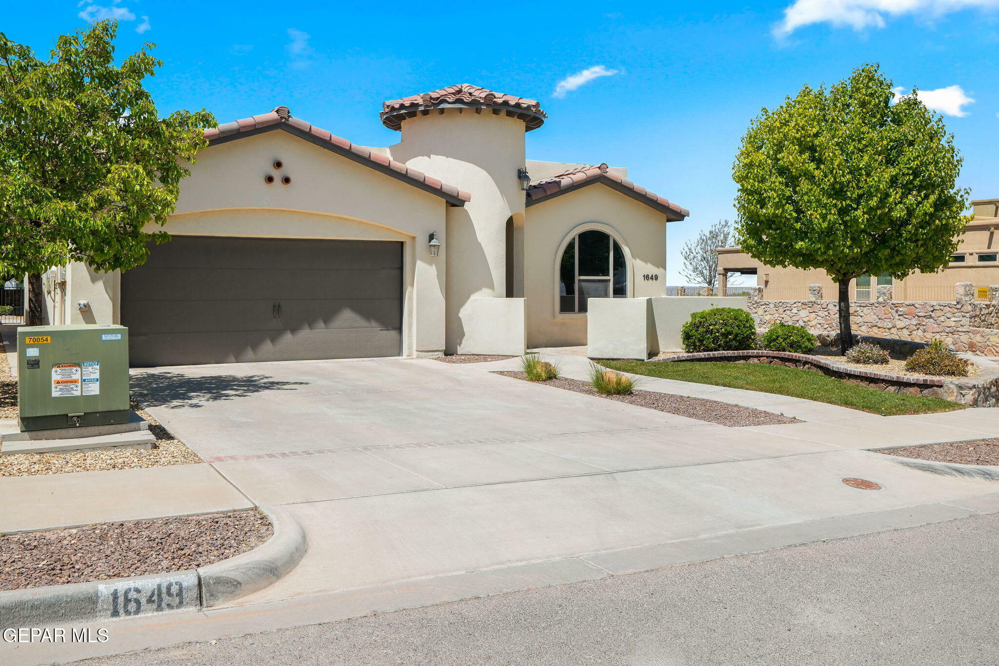 Property Photo: 1649 Tonantzin Place TX 79911