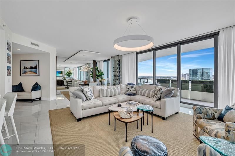 Property Photo: 100 E Las Olas Blvd 1701 FL 33301