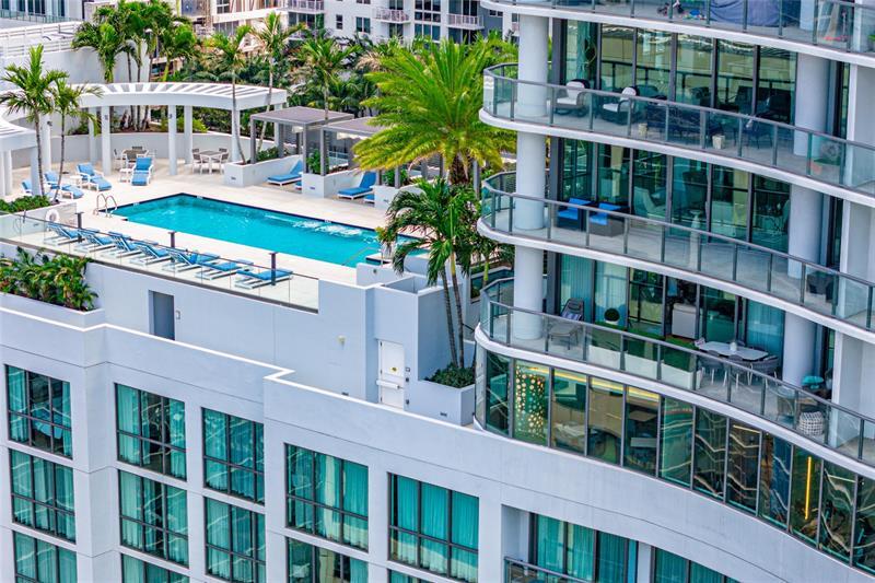 Property Photo: 100 E Las Olas Blvd 1701 FL 33301