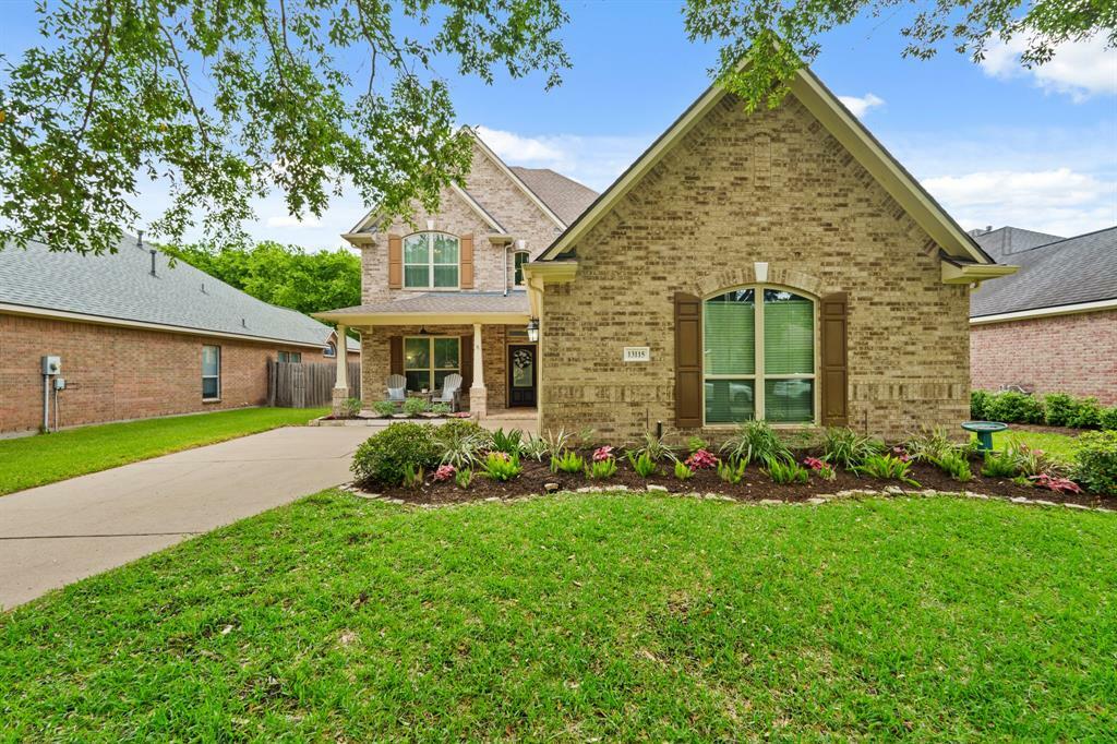 Property Photo: 13115 Parkbrook Way Lane TX 77498
