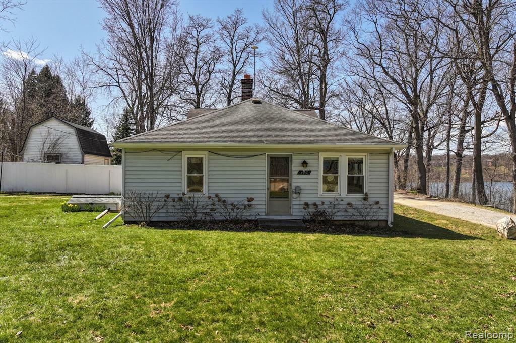 Property Photo: 3931 S Shore Drive MI 48446 9609