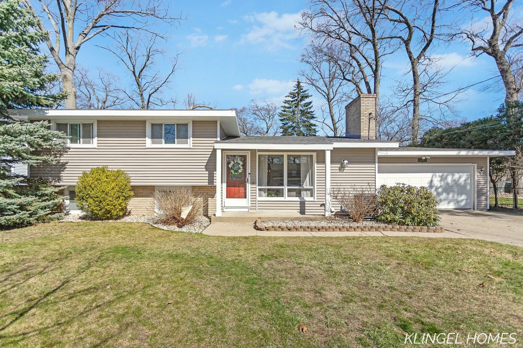 Property Photo: 3042 Leon Street MI 49441