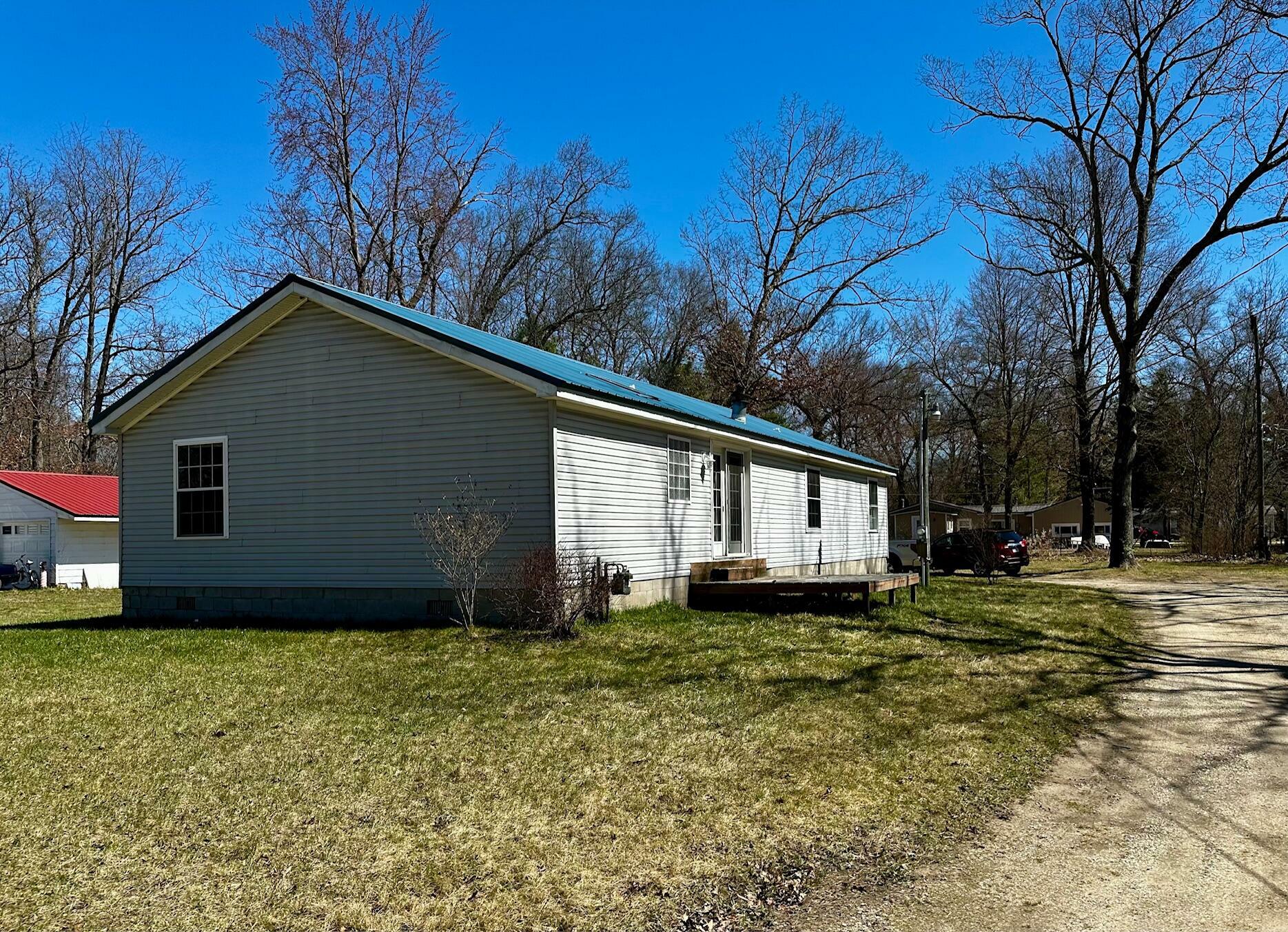 Property Photo: 854 S McClelland Avenue MI 49349