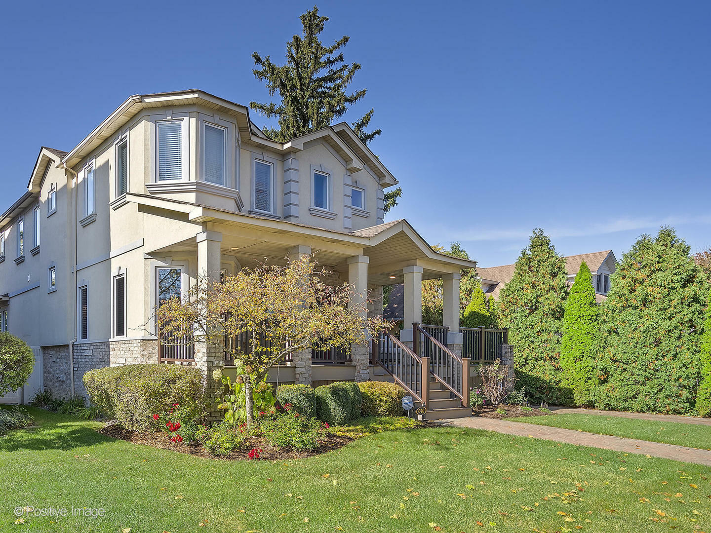 Property Photo: 640 N Kensington Street IL 60526