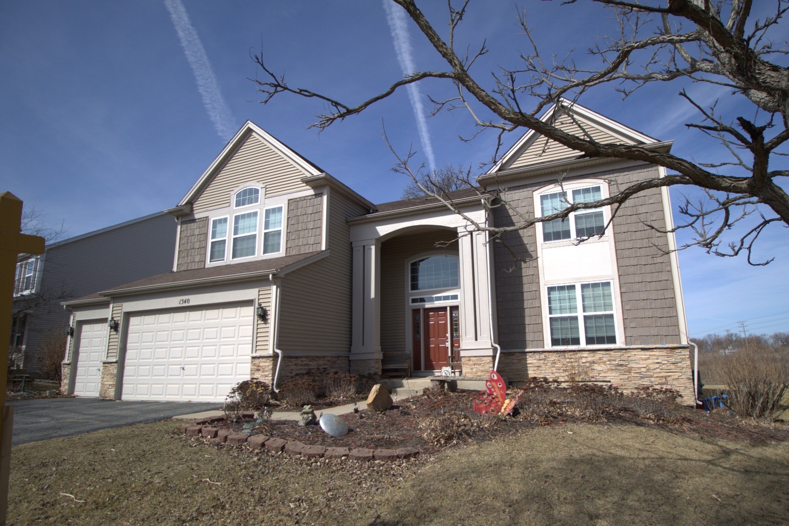 Property Photo: 1340 Slater Street IL 60554