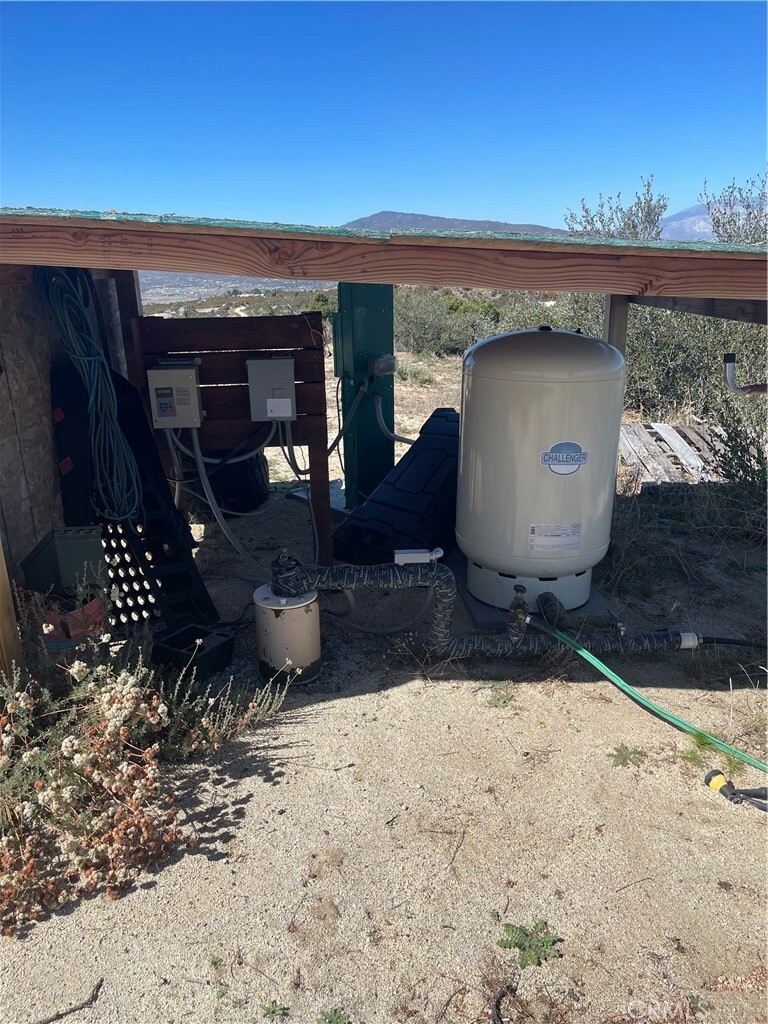 Property Photo:  40635 Tweedie Trail  CA 92539 