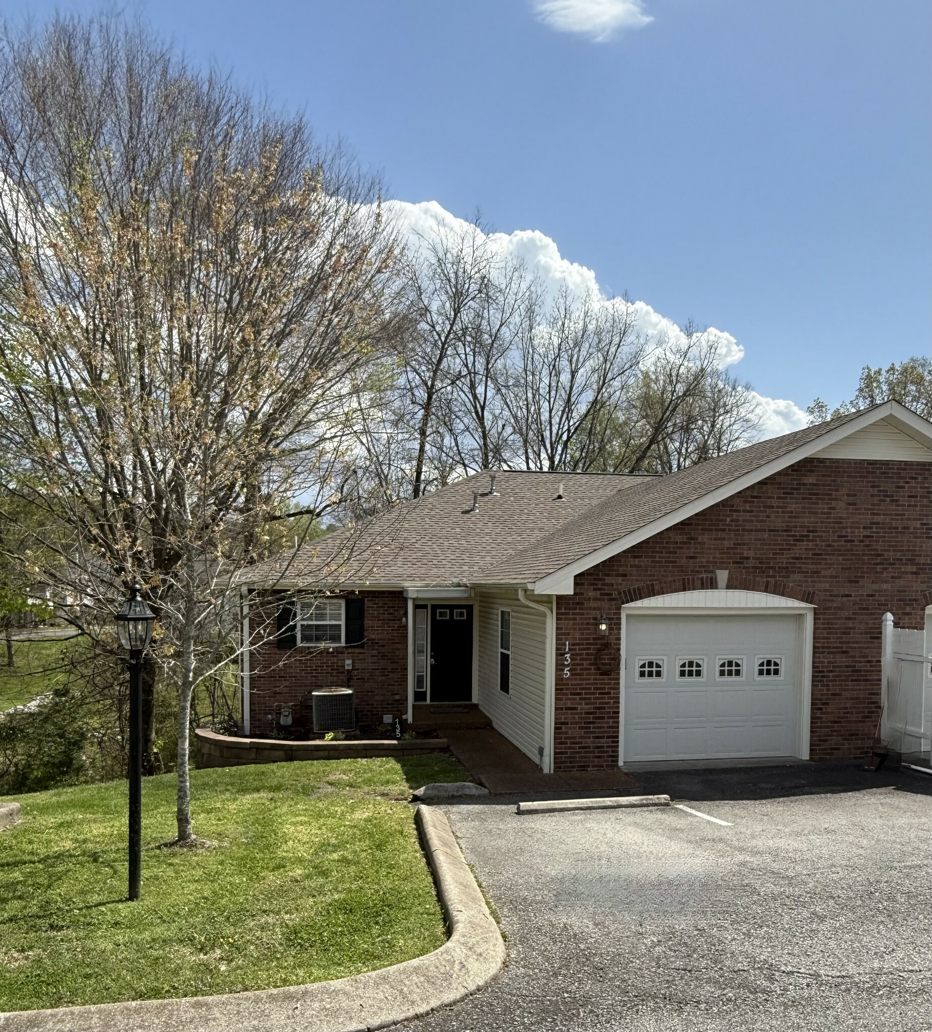 Property Photo: 135 Eastdale Ln TN 37055