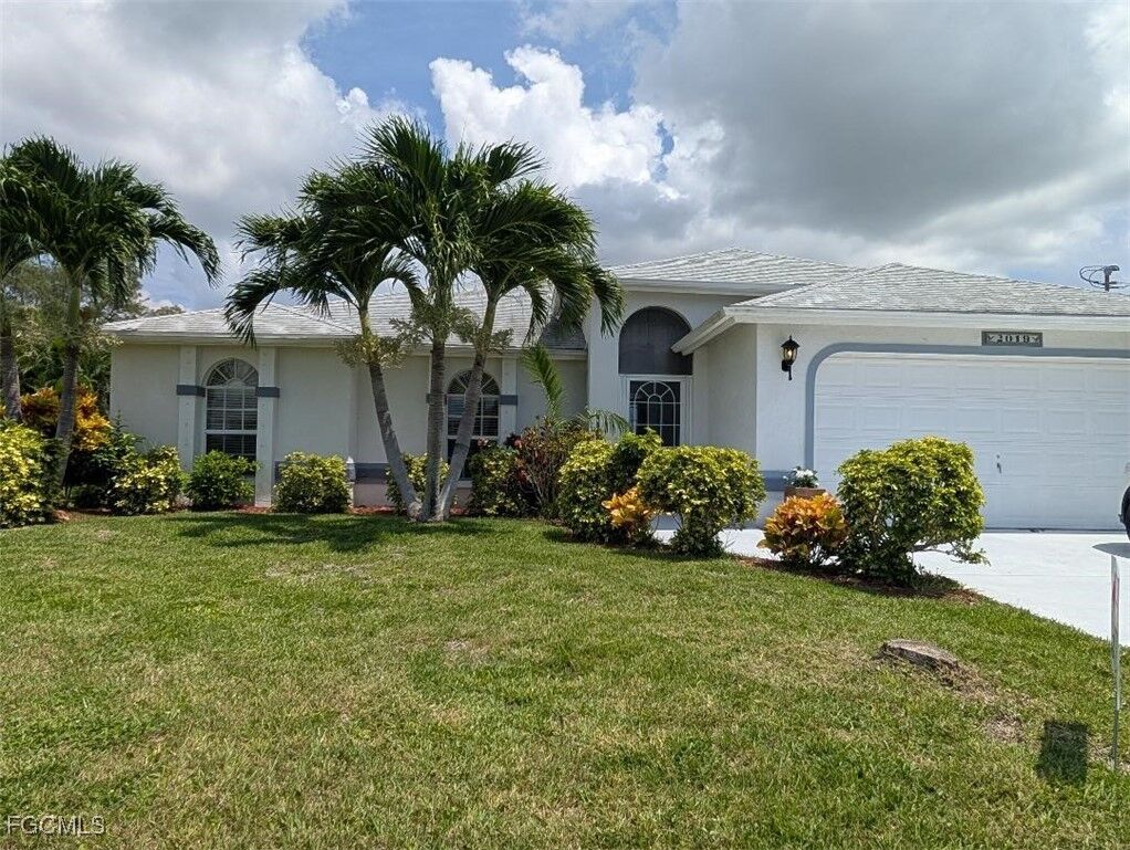 Property Photo:  2019 SW 43rd Terrace  FL 33914 