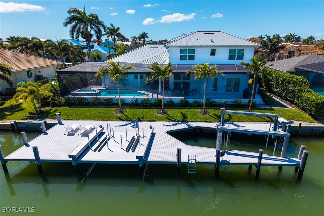 Property Photo: 1886 Honduras Avenue FL 34145