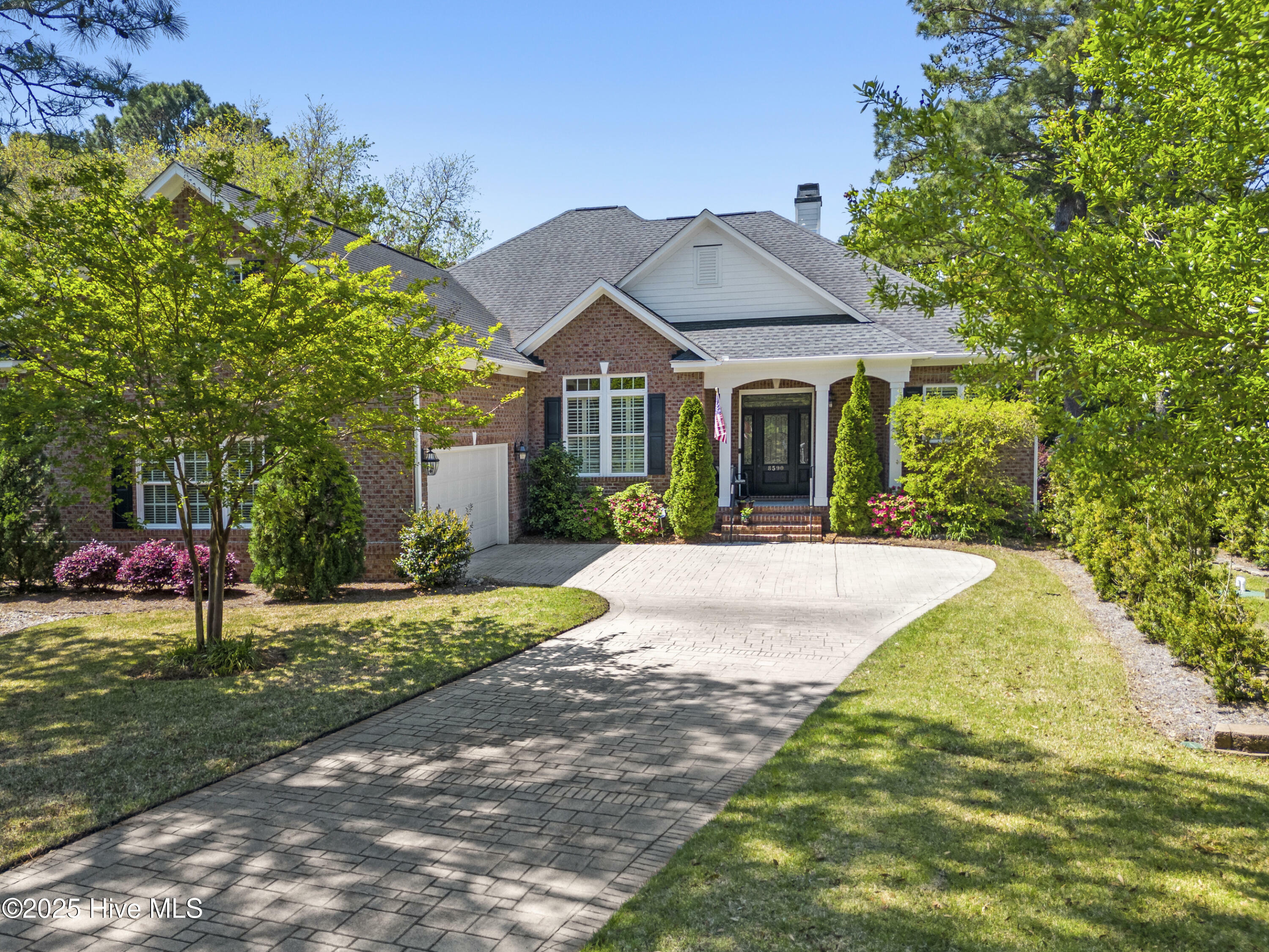 Property Photo: 8590 Galloway National Drive NC 28411