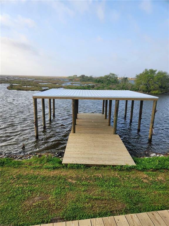 Property Photo: 117 Timber Canal Lane LA 70083
