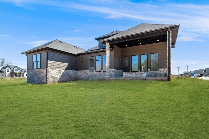 Property Photo:  3601 Beaverhead  AR 72712 
