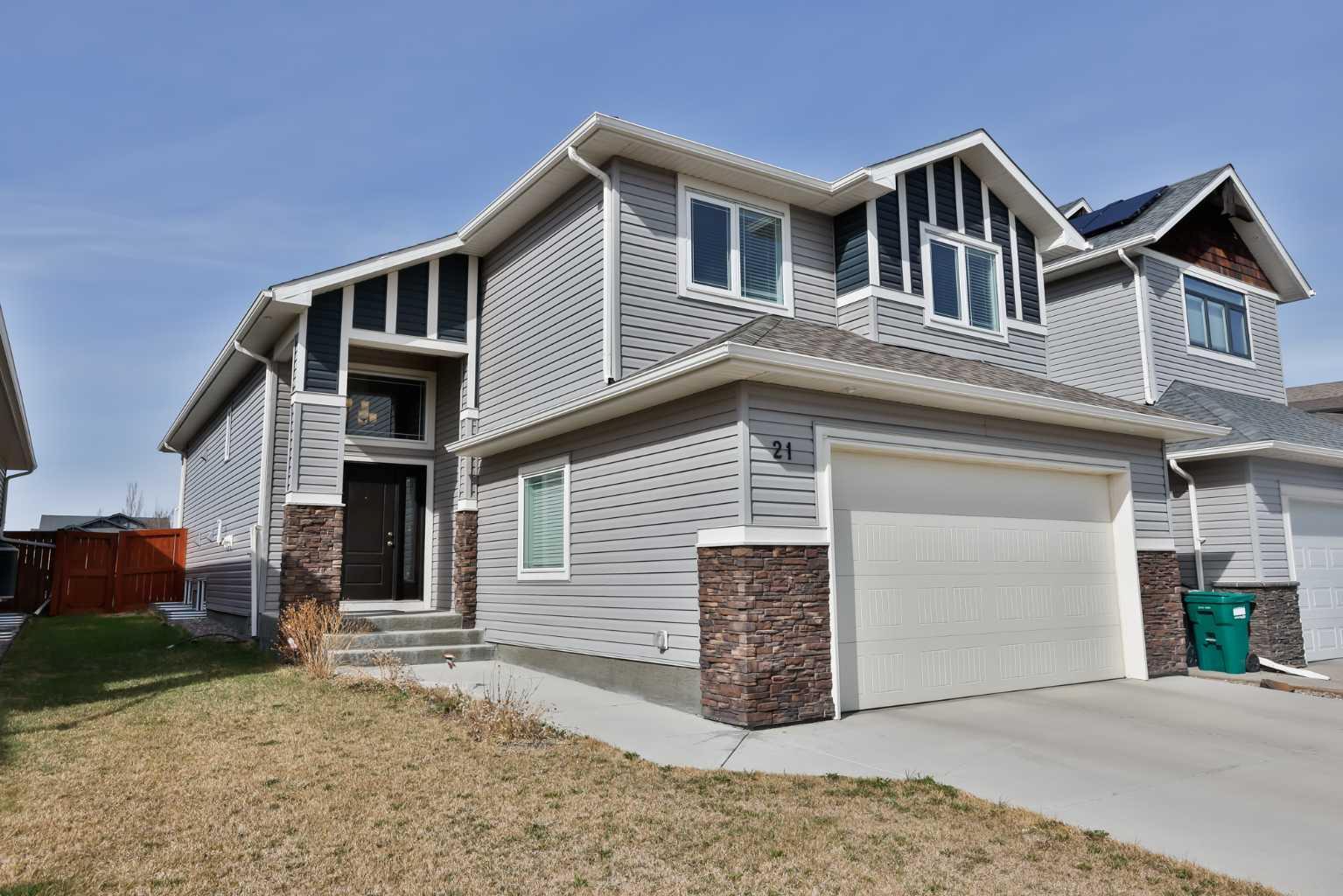 Property Photo: 21 Riverford Close W AB T1K 8E5