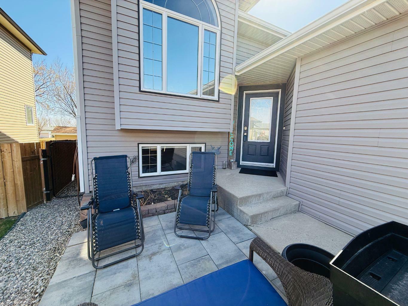 Photo de la propriété: 290 Peigan Court W AB T1K 7K6