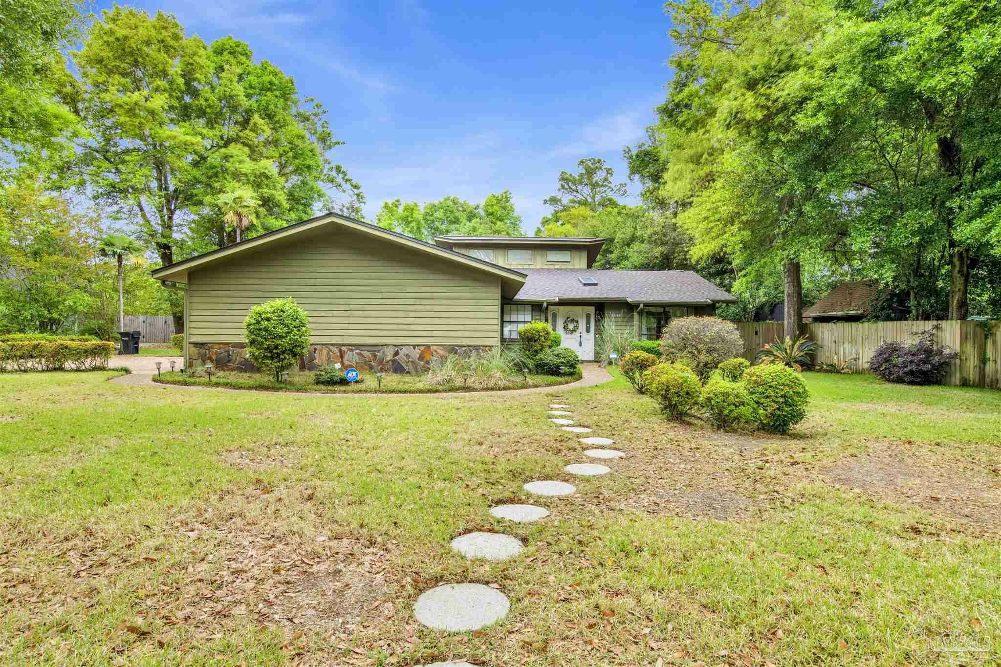 1040 Dunmire St  Pensacola FL 32504 photo