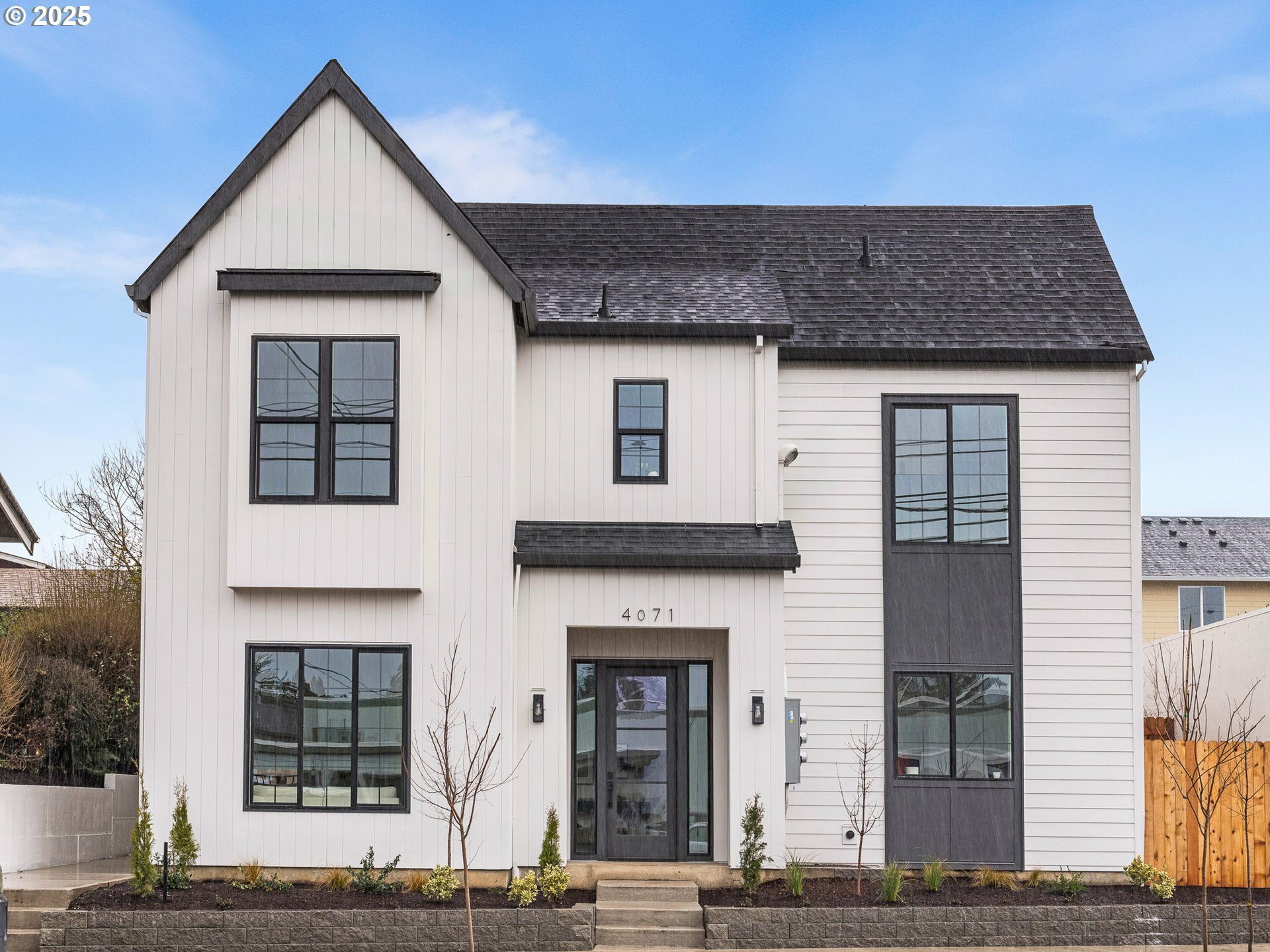 4073 SE Milwaukie Ave 2  Portland OR 97202 photo
