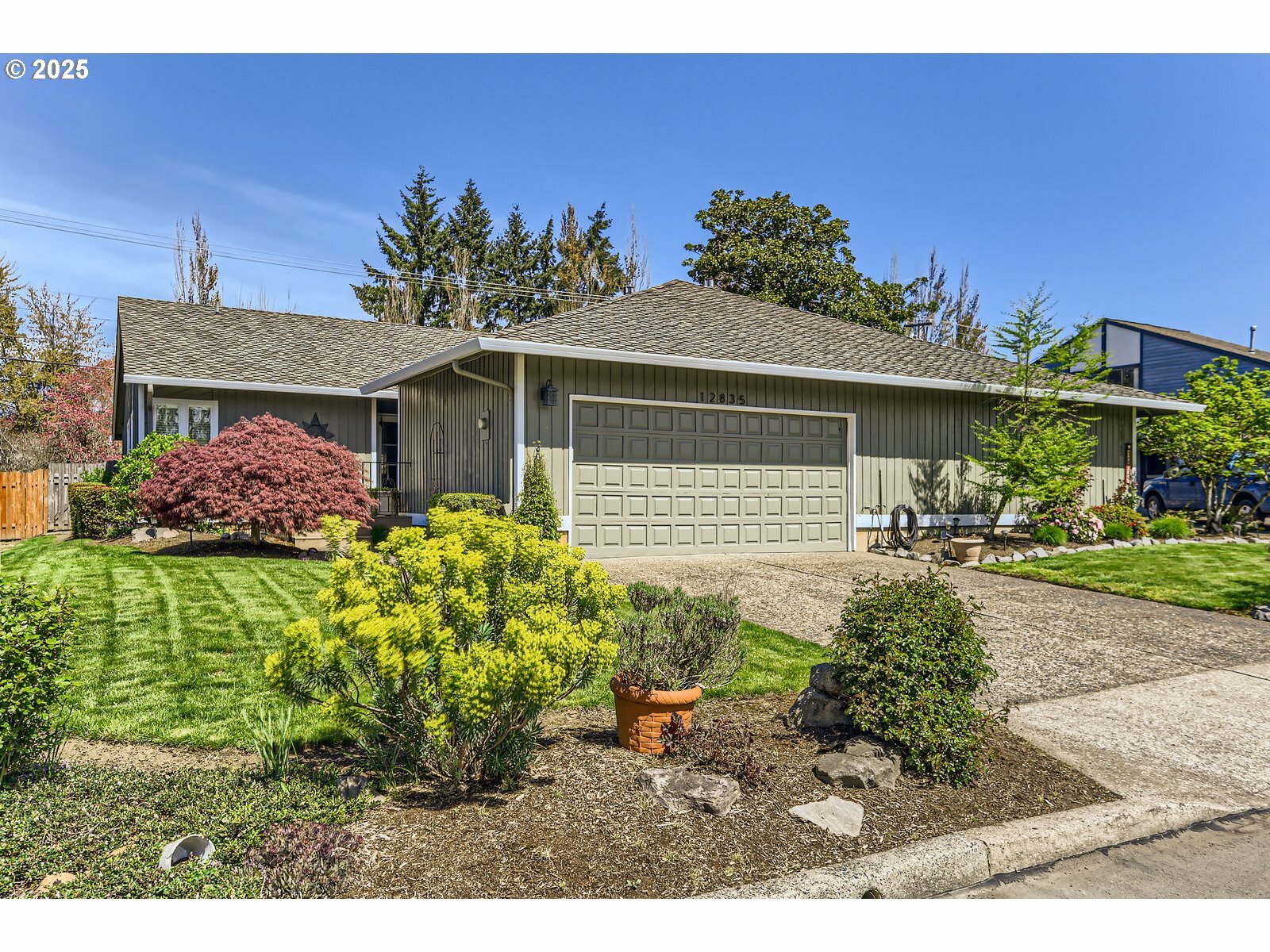 Property Photo: 12835 SW Chicory Ct OR 97223