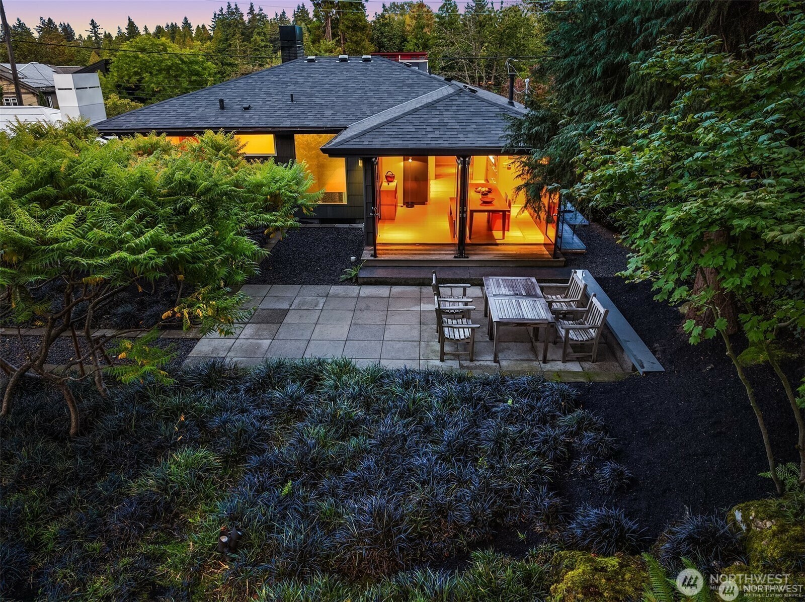 Property Photo: 1207 26th Avenue E WA 98112