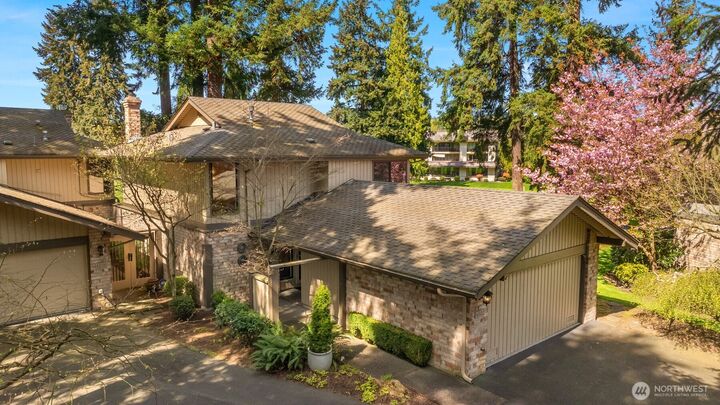 Property Photo: 6502 NE 171st Place WA 98028