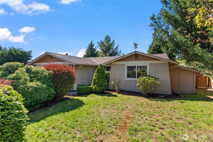 Property Photo:  5122  Beverly Avenue NE  WA 98422 