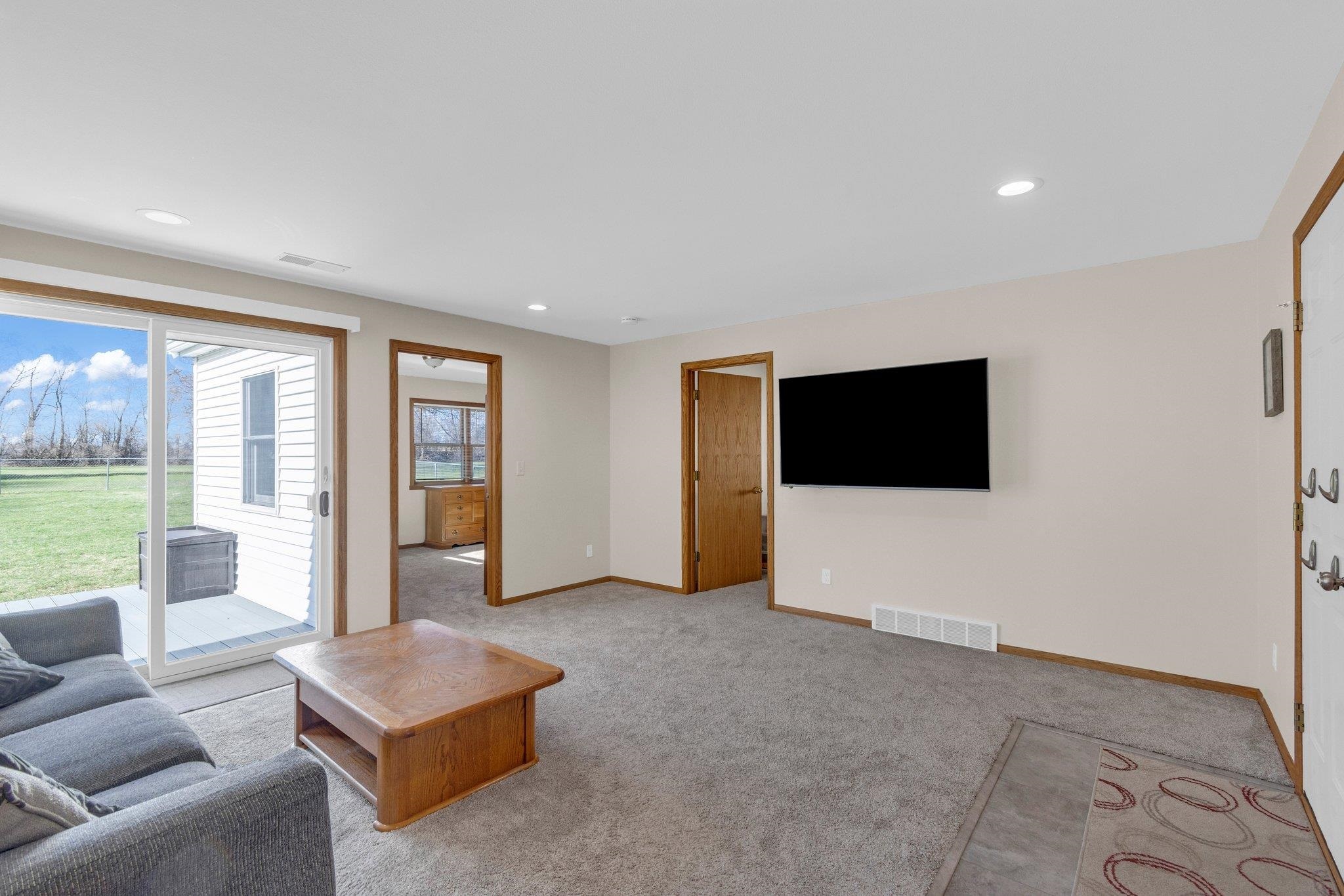 Property Photo: 1233 W Winneconne Avenue WI 54956