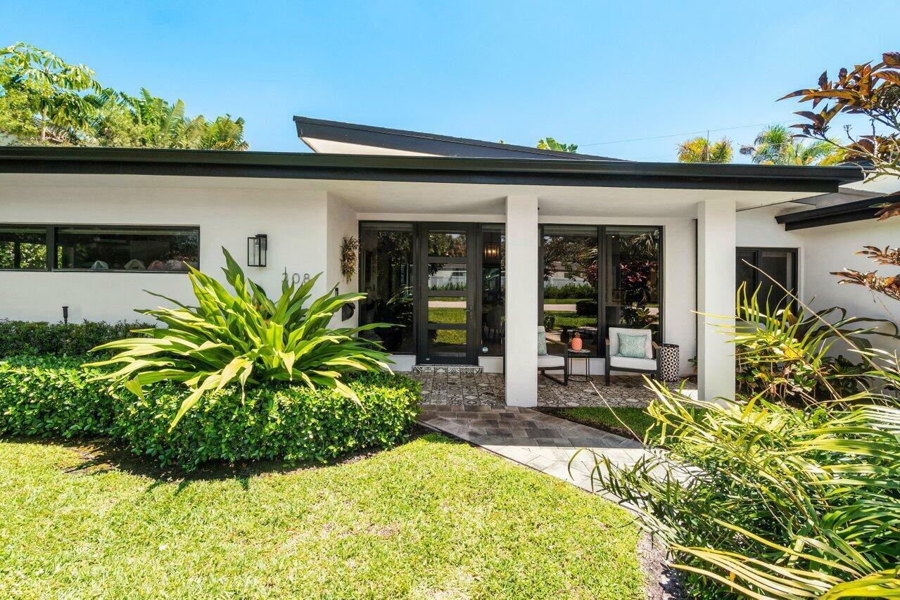 Property Photo:  308 Enfield Road  FL 33444 
