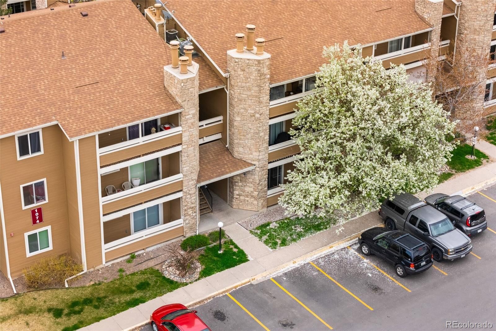 Property Photo:  1074 S Dearborn Street 103  CO 80012 