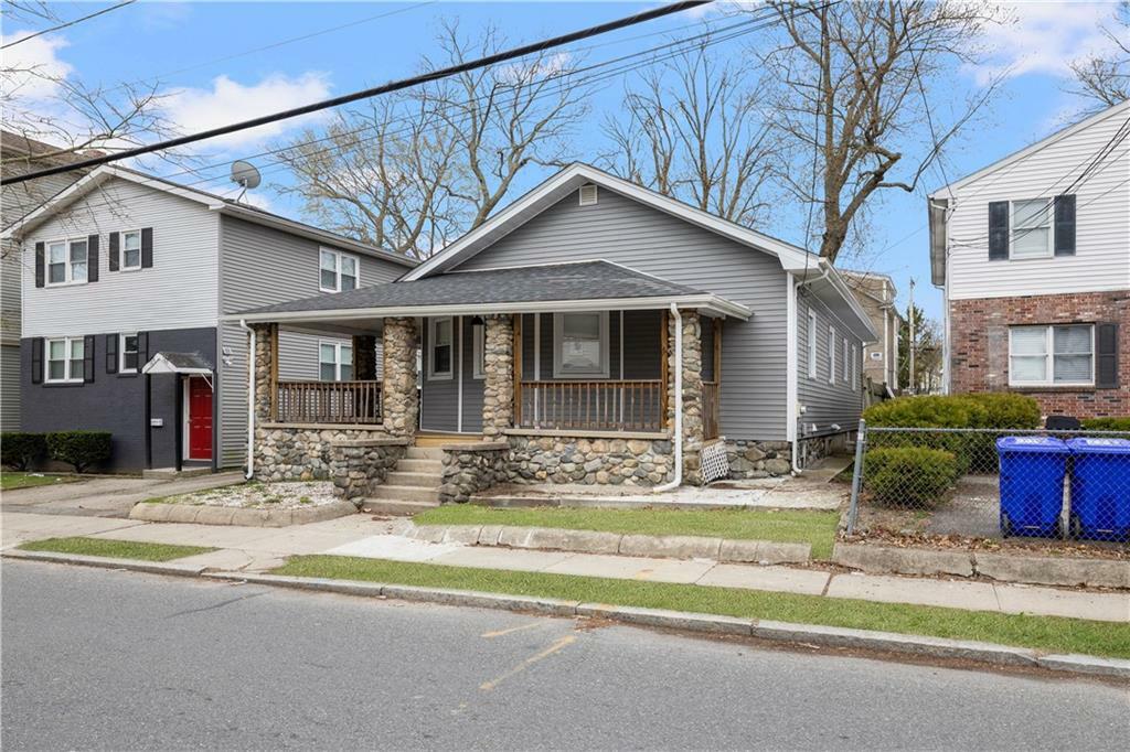 Property Photo:  188 Oakland Avenue  RI 02908 