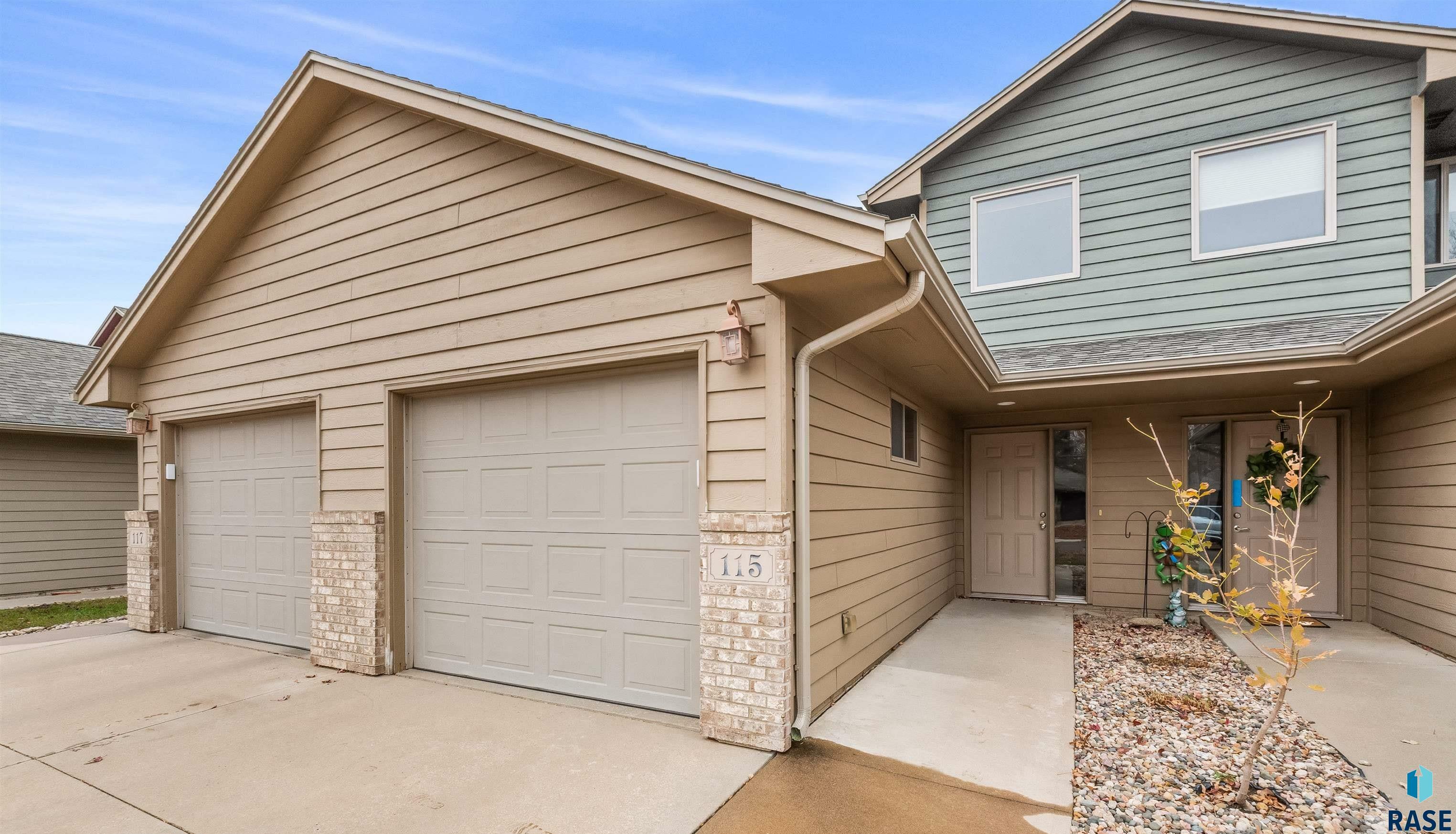 Property Photo: 115 Emmett Trl SD 57032