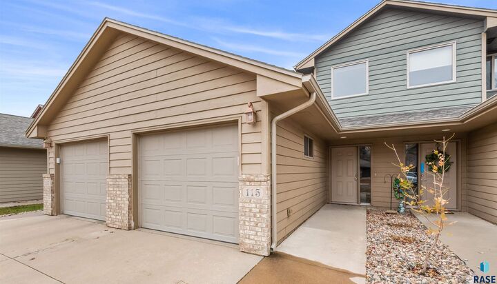 Property Photo: 115 Emmett Trl SD 57032
