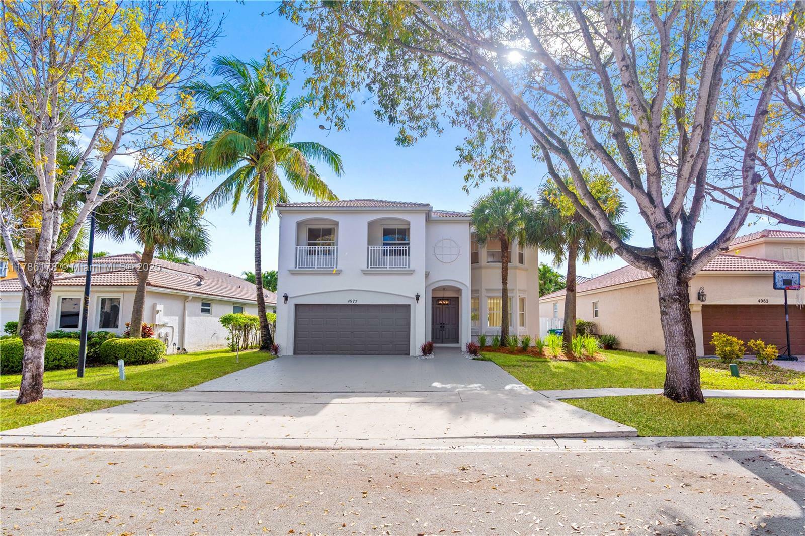 Property Photo: 4977 SW 166th Ave FL 33027