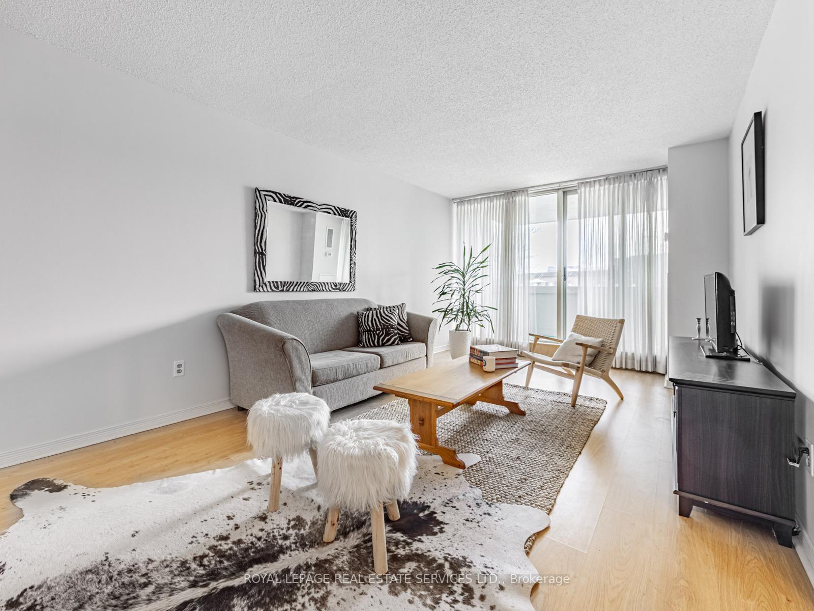 Property Photo: 44 Falby Court 205 ON L1S 3L1