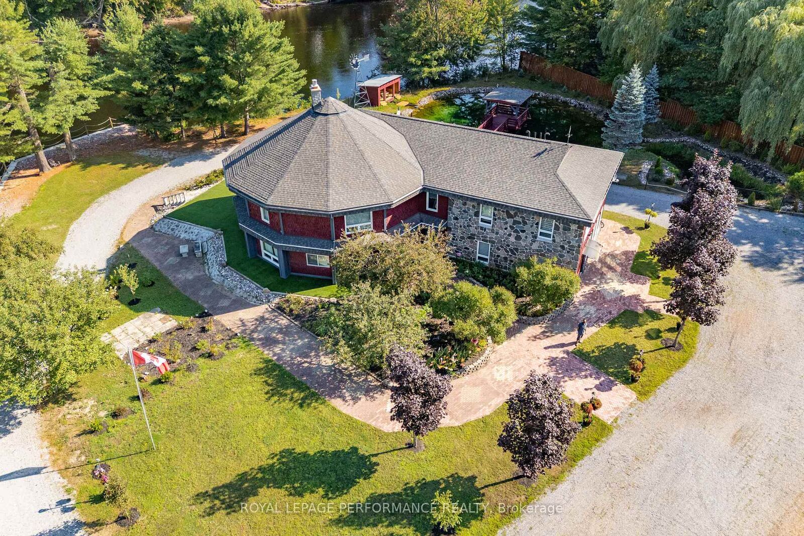 Property Photo: 1371 Victoria Street ON K8H 2E9