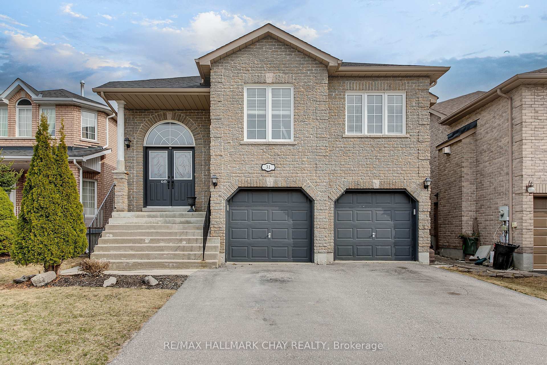 Property Photo: 31 Esther Drive ON L4N 0X8