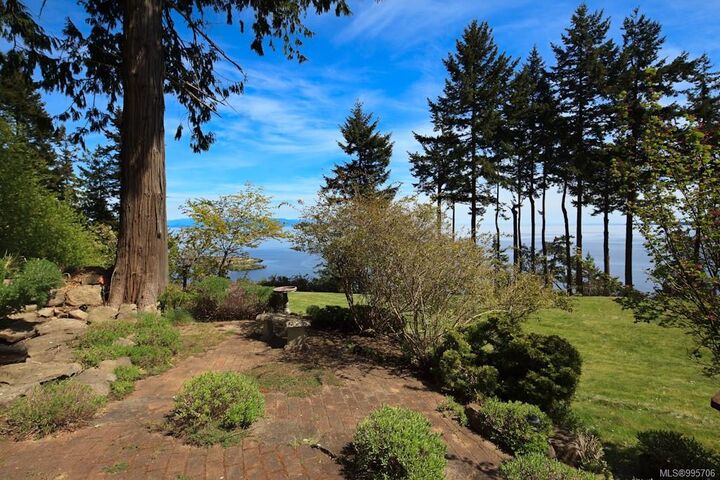 1180 Berry Point Rd — photo 1