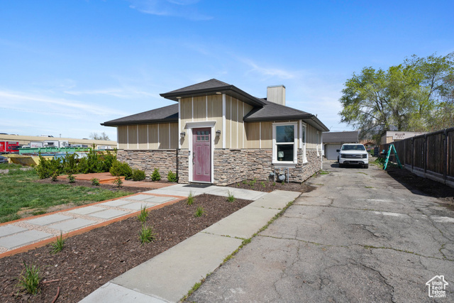 Property Photo: 1070 W 100 S UT 84601
