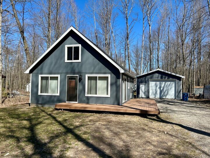 213 Redwine Drive  Houghton Lake MI 48629 photo