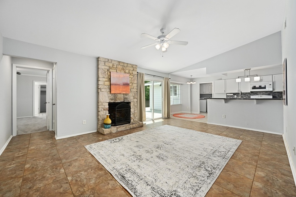 Property Photo: 11813 Buggy Whip Trail TX 78750