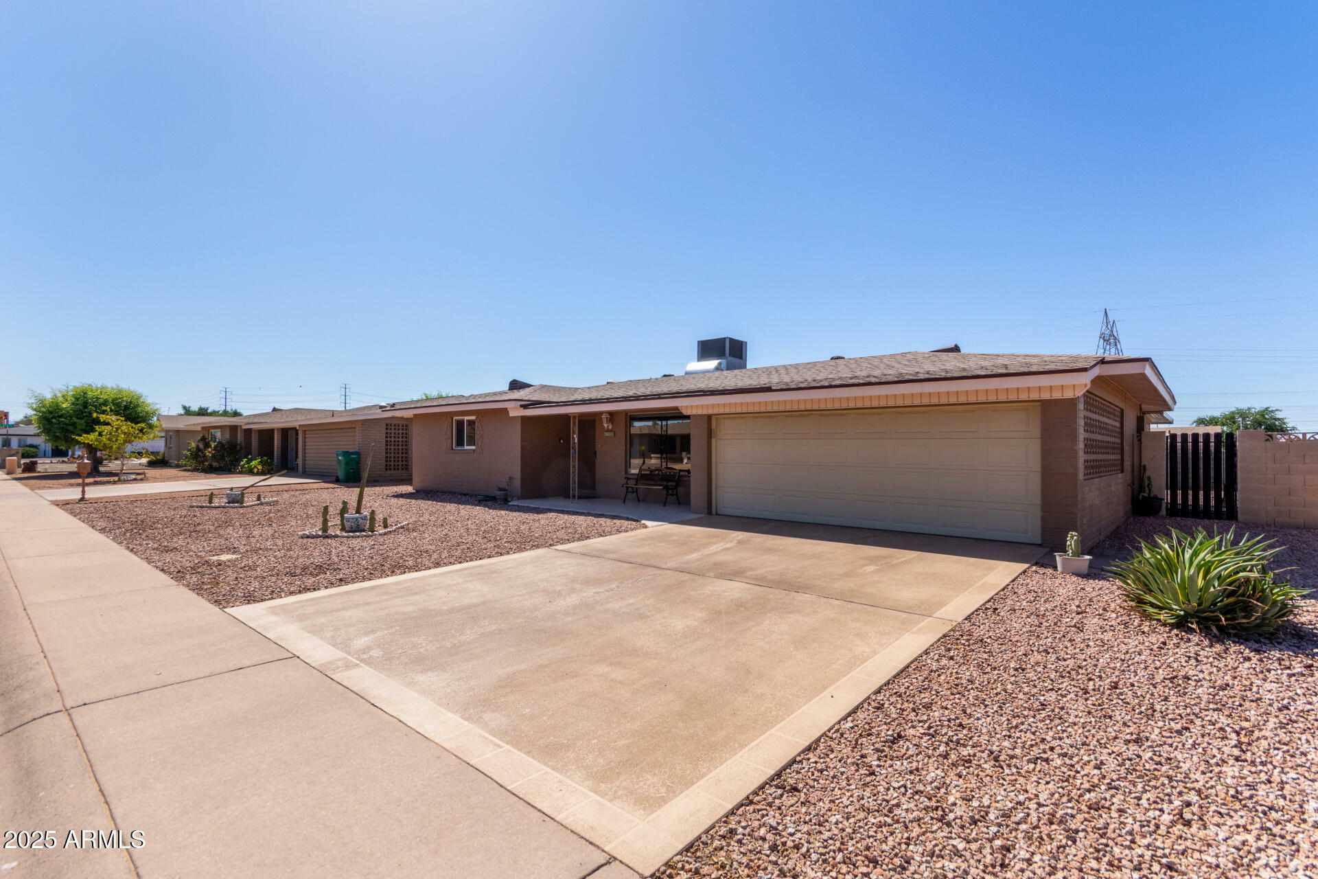 Property Photo: 6705 E Des Moines Street AZ 85205