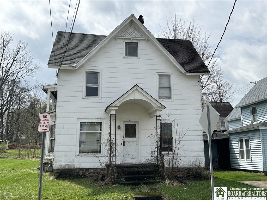 Property Photo:  419 Newland Avenue  NY 14701 