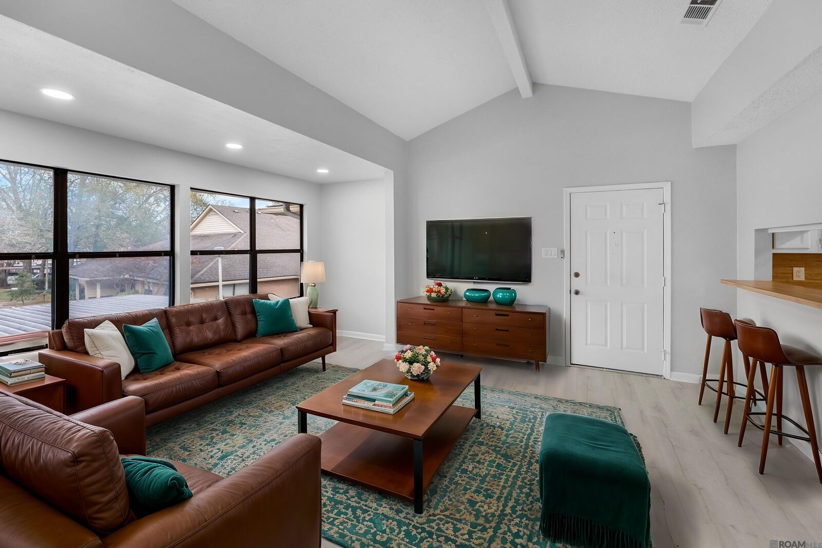 Property Photo: 5323 Blair Ln #V-216 LA 70809