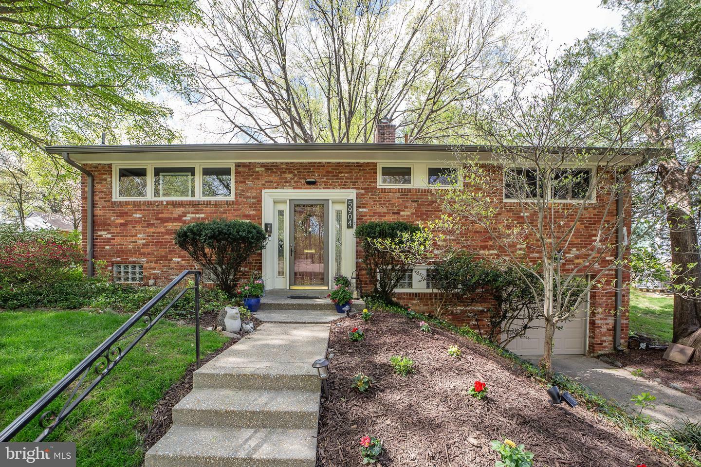 Property Photo: 5904 Rudyard Drive MD 20814