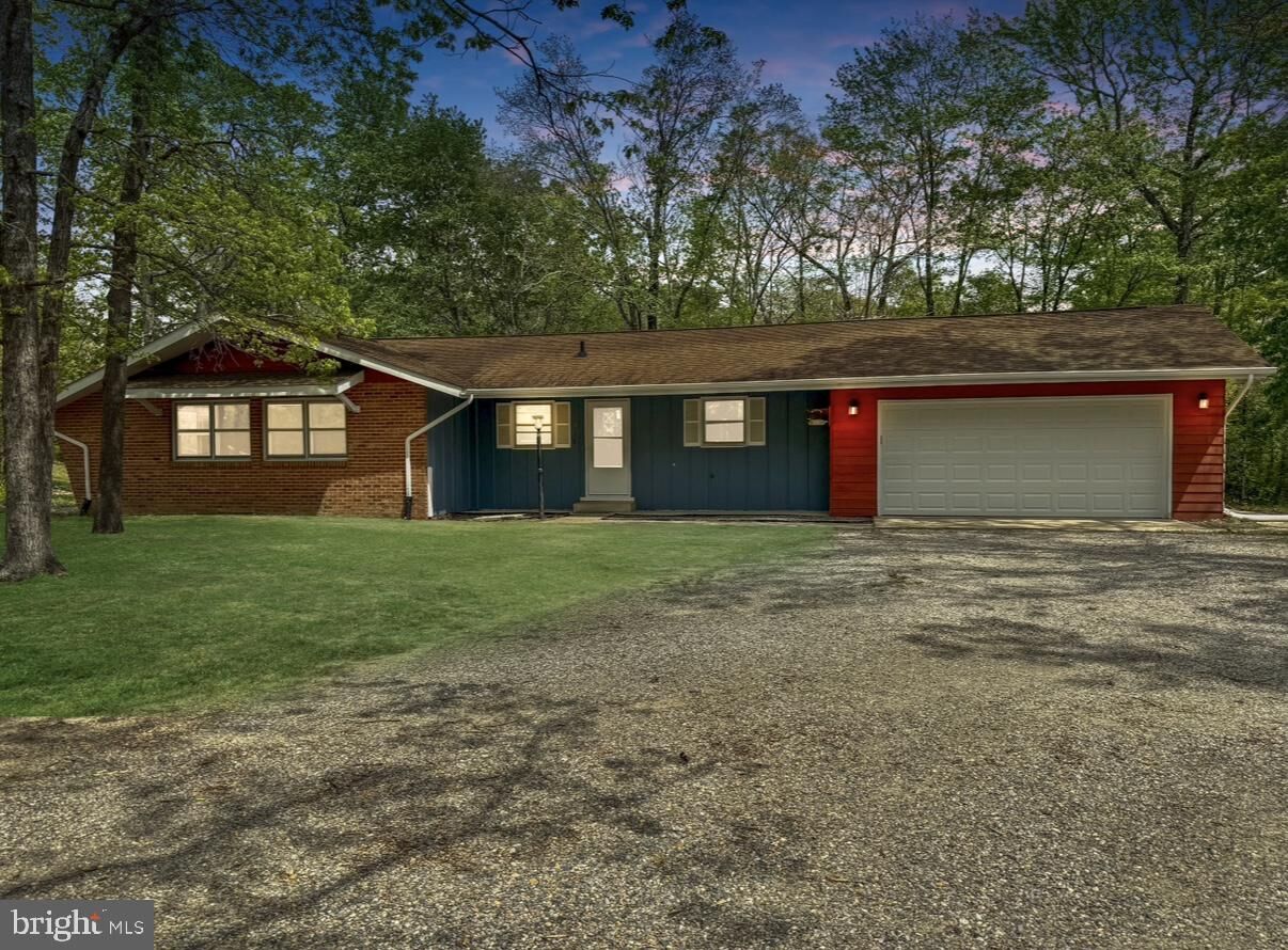 Property Photo:  201 Hardwood Lane  VA 22408 